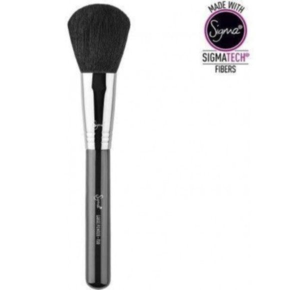 Sigma - F30 LARGE POWDER BRUSH - BLACK/CHROME - Picture 2 of 3